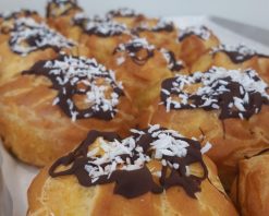Cream puff - with Chocolate and Coconut