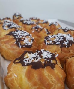 Cream puff - with Chocolate and Coconut